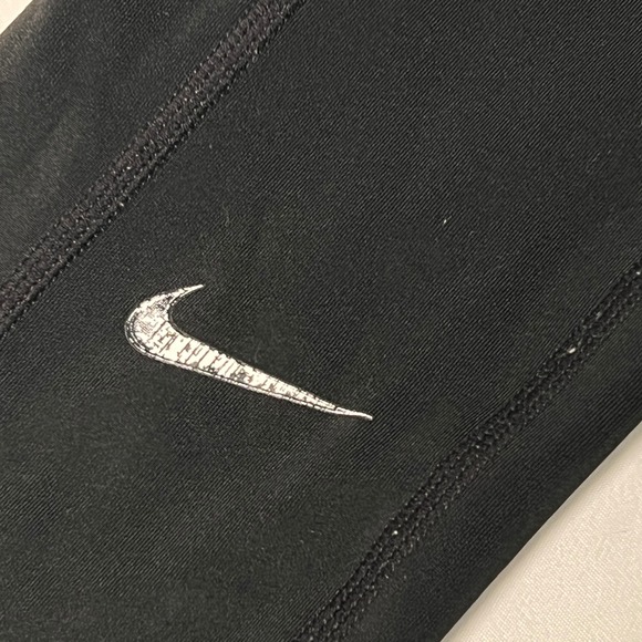 Nike Dri Fit Girls Black Athletic Leggings Size S Pockets Workout Gym Pants - Picture 4 of 6